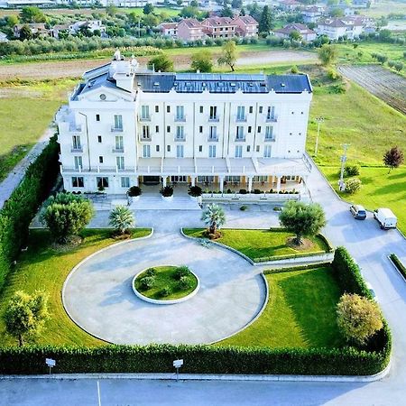 Hotel Concorde Sant'Egidio alla Vibrata Luaran gambar