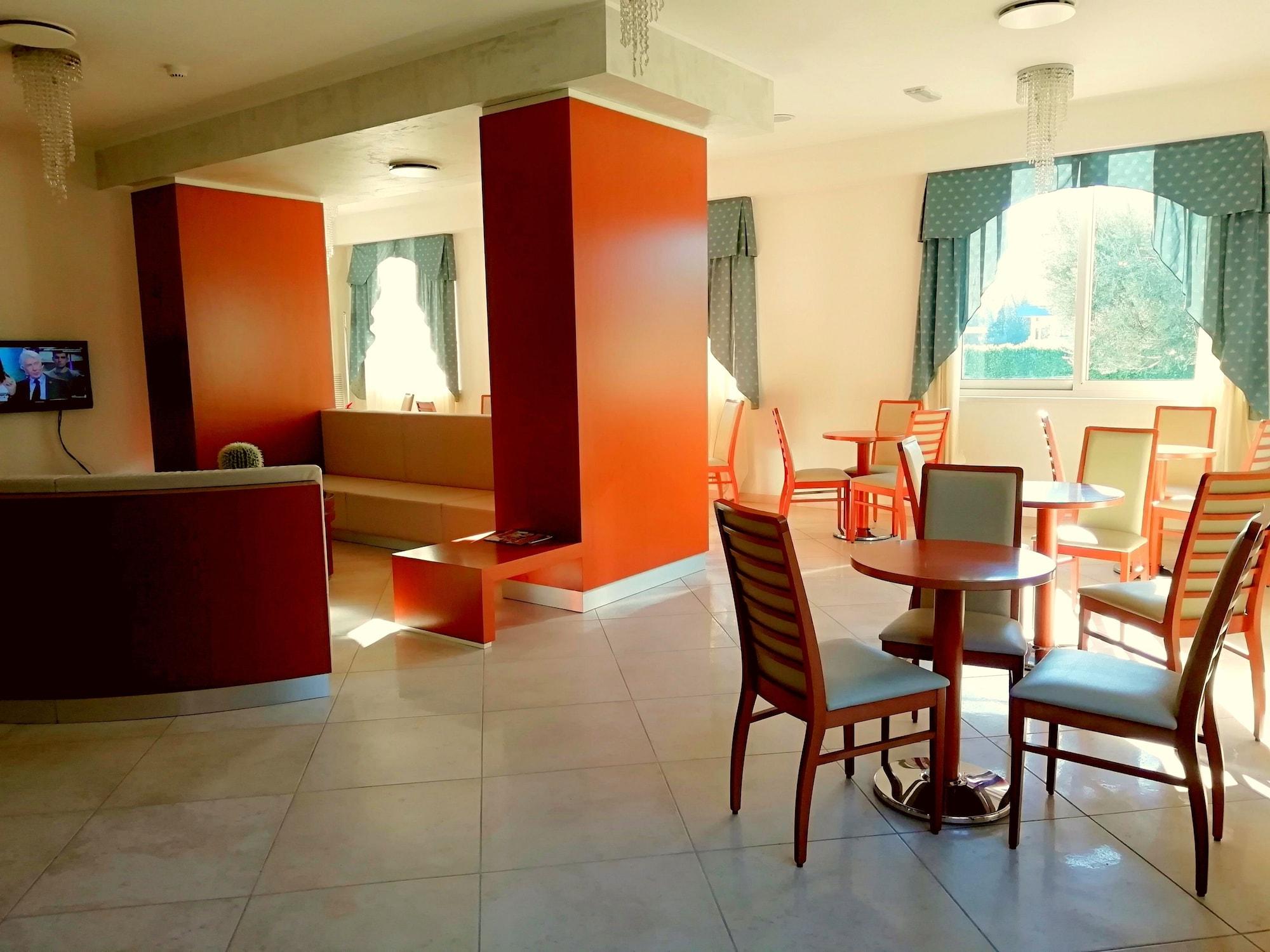 Hotel Concorde Sant'Egidio alla Vibrata Luaran gambar