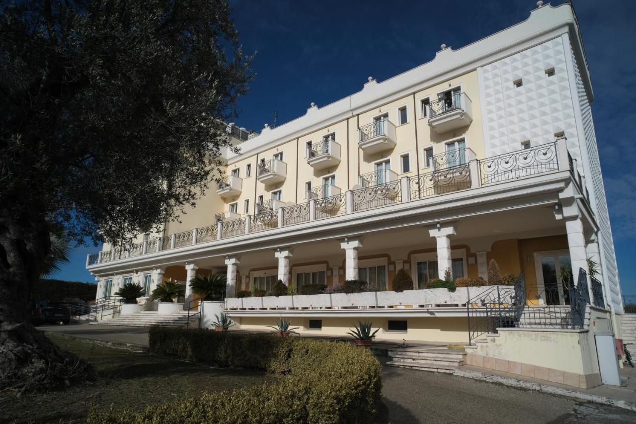 Hotel Concorde Sant'Egidio alla Vibrata Luaran gambar
