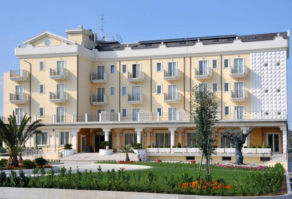 Hotel Concorde Sant'Egidio alla Vibrata Luaran gambar