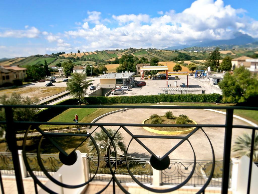 Hotel Concorde Sant'Egidio alla Vibrata Luaran gambar