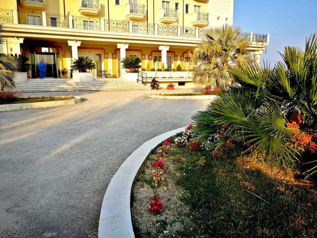 Hotel Concorde Sant'Egidio alla Vibrata Luaran gambar