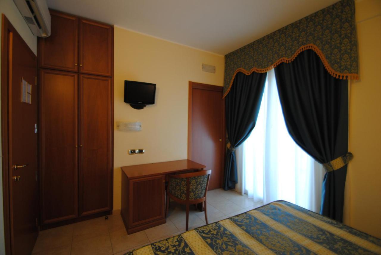 Hotel Concorde Sant'Egidio alla Vibrata Luaran gambar